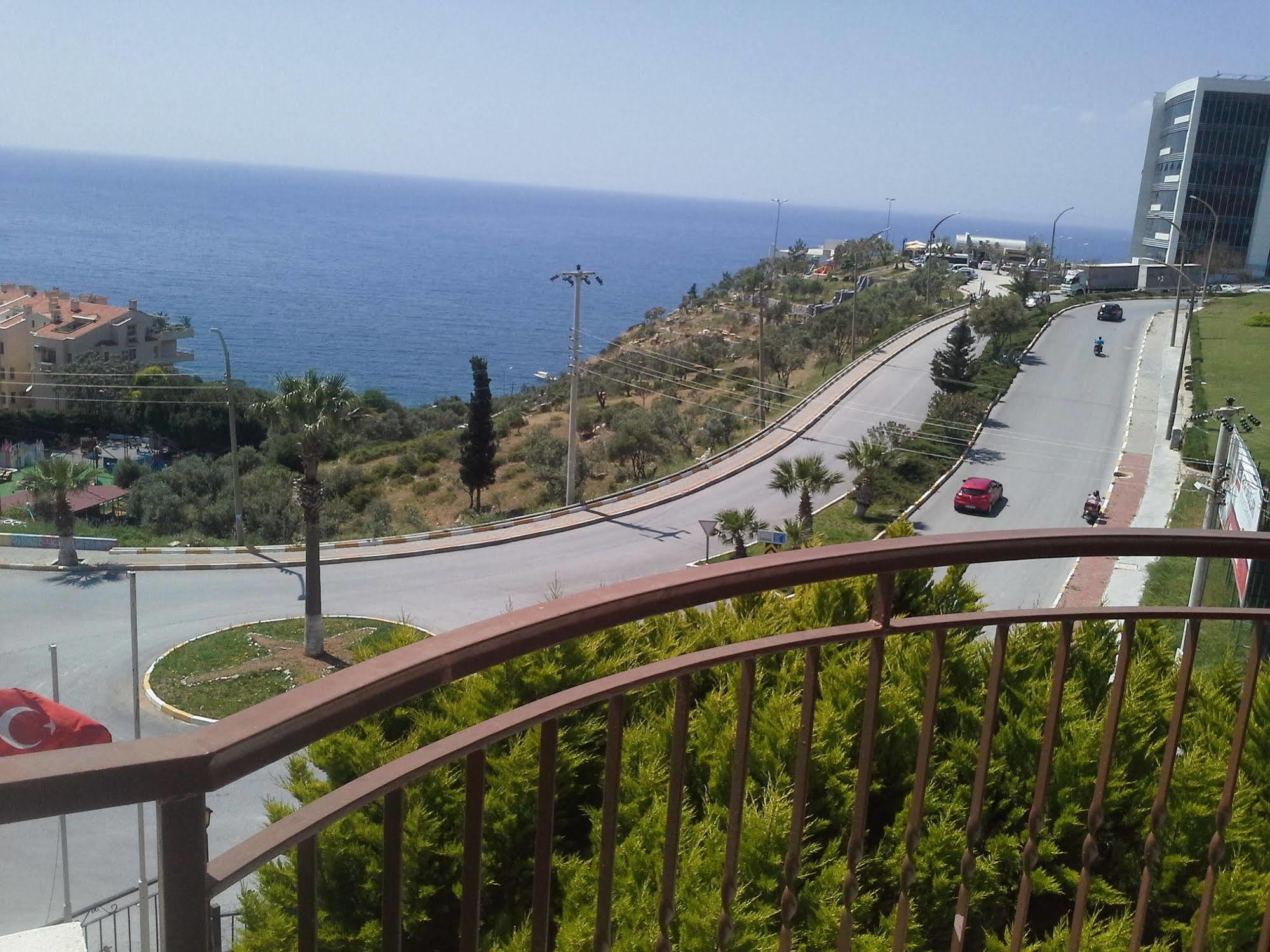Club Prestige Otel 4*